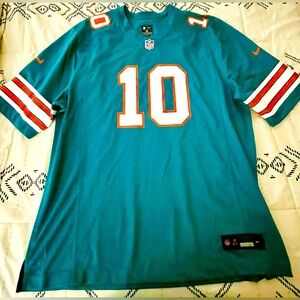 NWOT Nike Game Version Tyreek Hill Dolphins Jersey Mens XL.